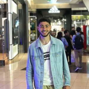 Meet your Posher, Omar